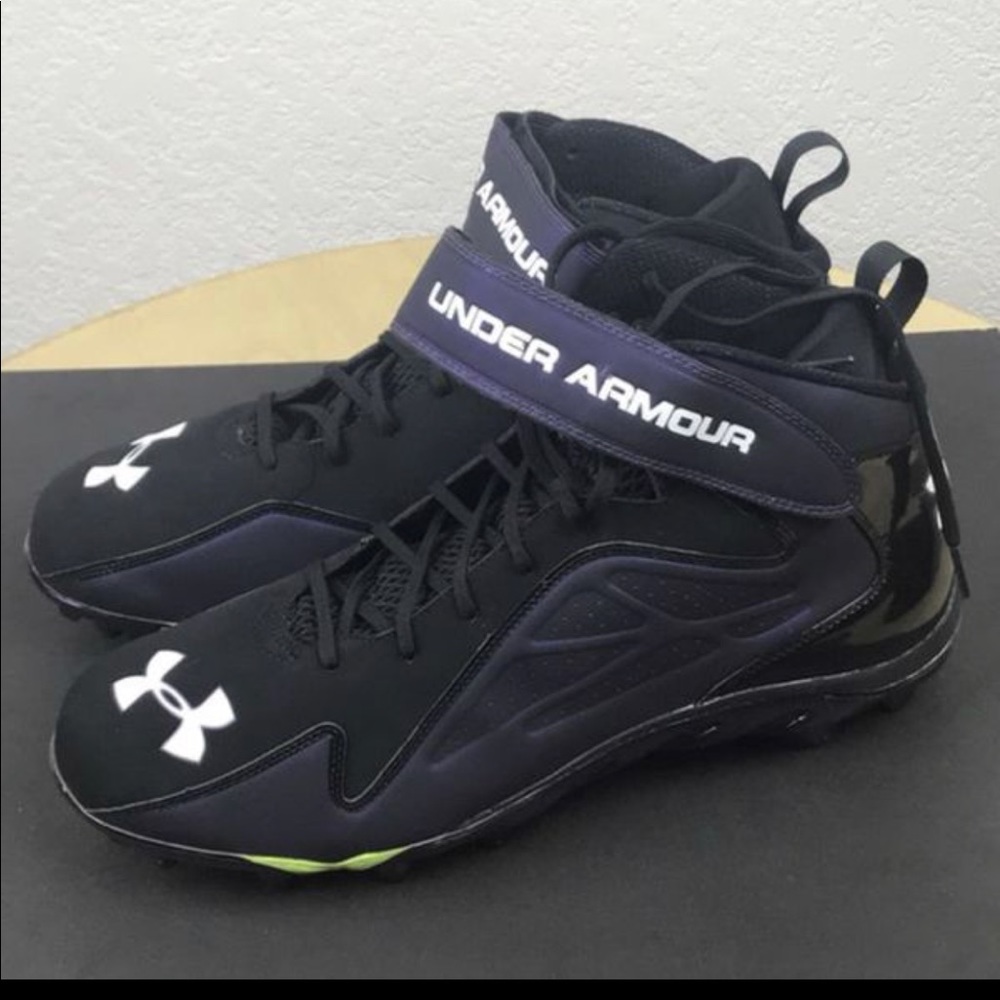 Under Armour Football Cleats Sz 16